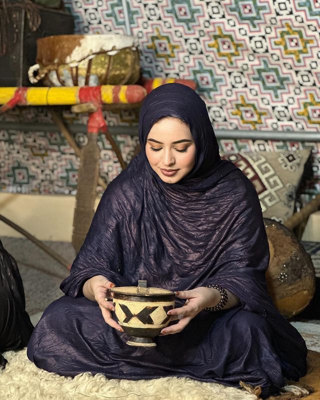 ملحفة النيلة الزرقاء 